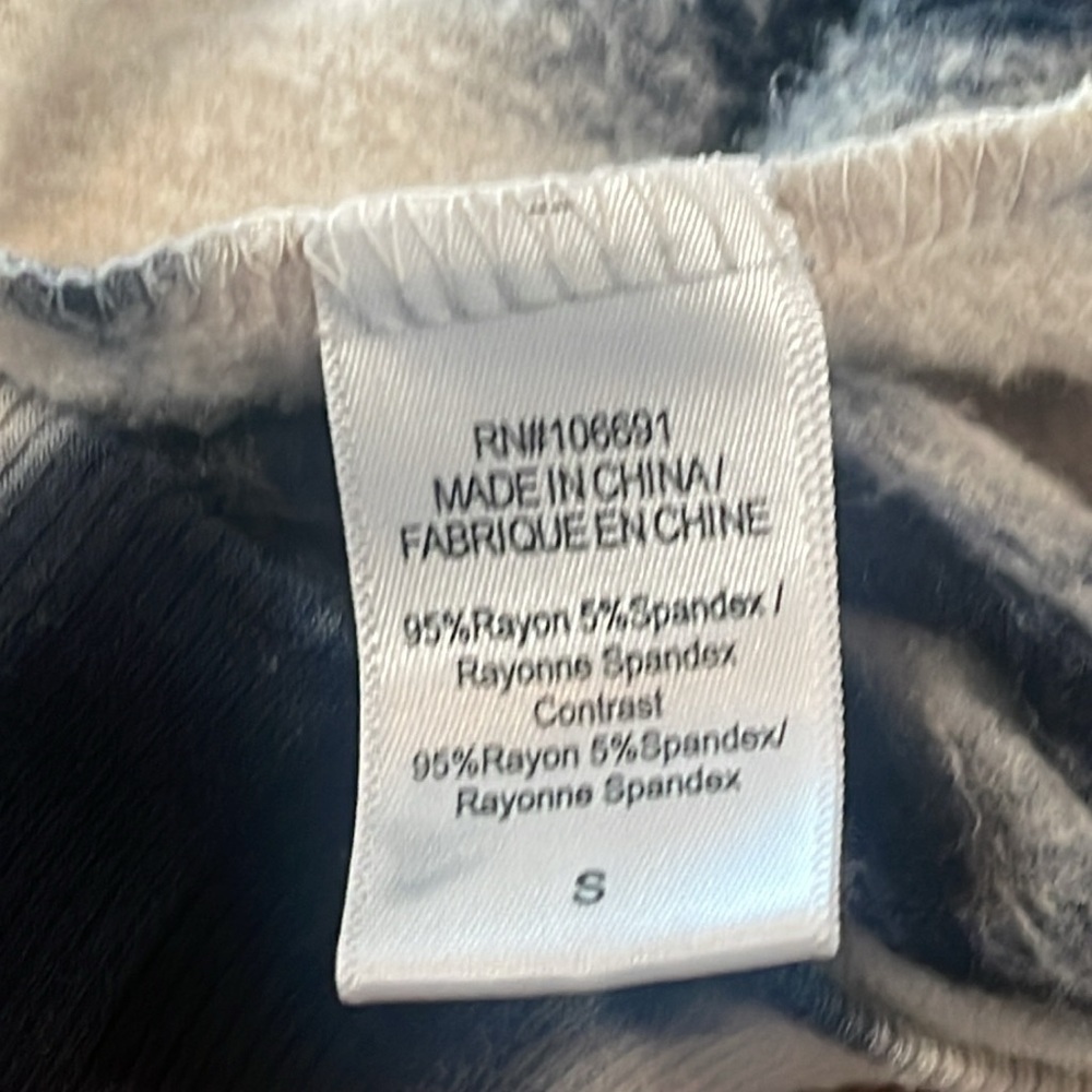 Young fabulous & Broke tie dye batwing pull over top sweater oversized size S - Picture 11 of 12